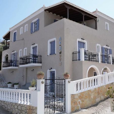 Levanta Hotel Spetses Экстерьер фото